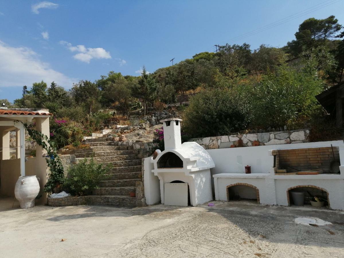 Artemis Villa Near Athens Airport Markópoulon Exterior foto